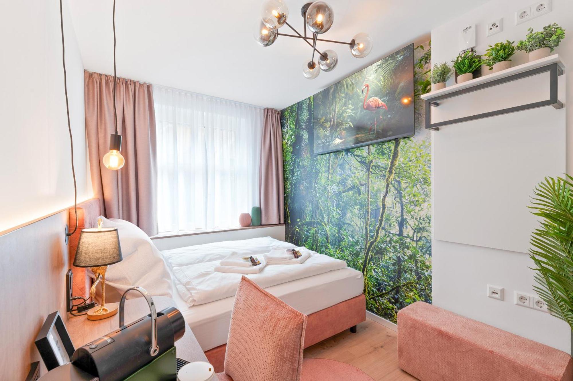 Jungle No5 Boutique Hotel - Stuttgart City-Center Exterior photo